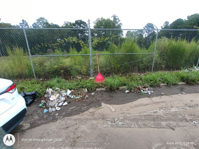 Handyman services repair and maintenance task